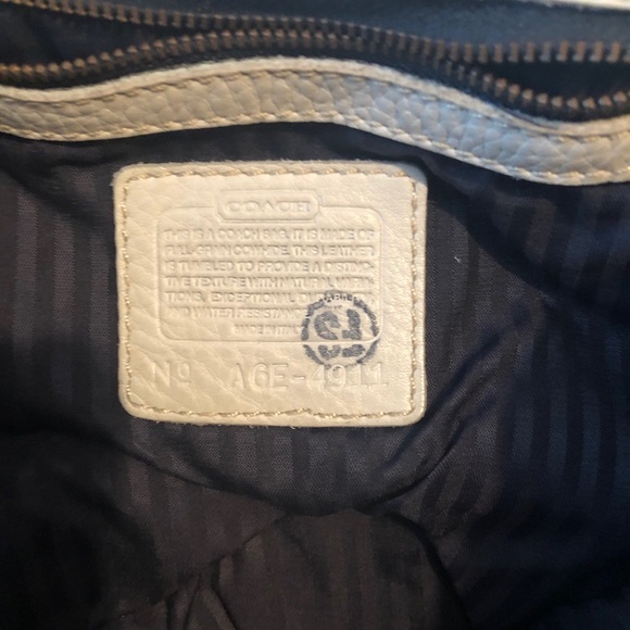 Coach leather backpack - Picture 3 of 3